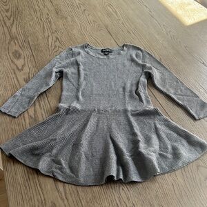 Lord + Taylor grey sweater top very flattering size small